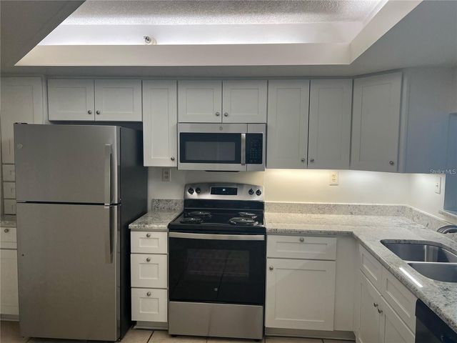 690 ISLAND WAY 208, Clearwater, FL 33767