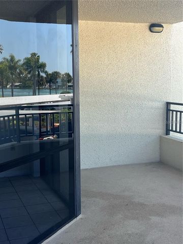 690 ISLAND WAY 208, Clearwater, FL 33767