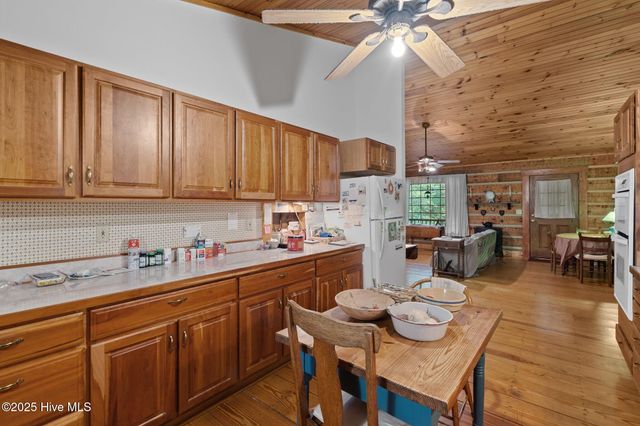 2726 Niagara Carthage Road, Carthage, NC 28327