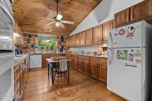 2726 Niagara Carthage Road, Carthage, NC 28327