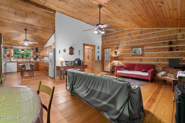 2726 Niagara Carthage Road, Carthage, NC 28327
