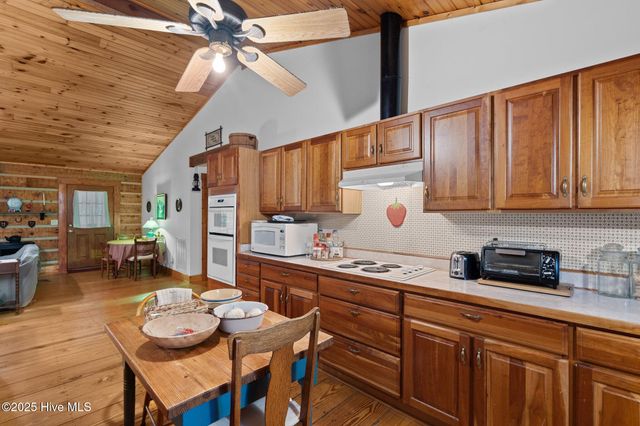 2726 Niagara Carthage Road, Carthage, NC 28327