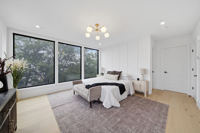 421 East 6th Street TH4, Boston, MA 02127