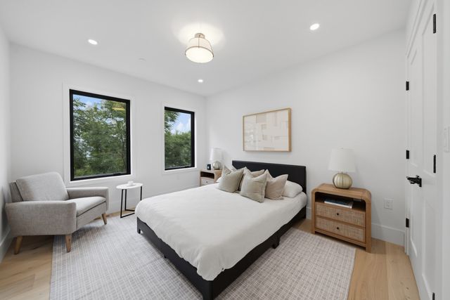 421 East 6th Street TH4, Boston, MA 02127