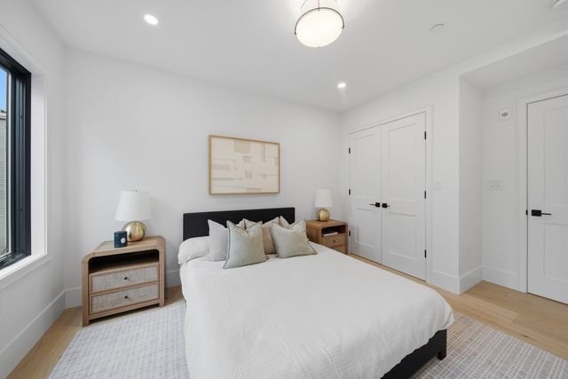 421 East 6th Street TH4, Boston, MA 02127