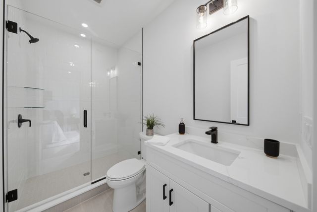 421 East 6th Street TH4, Boston, MA 02127