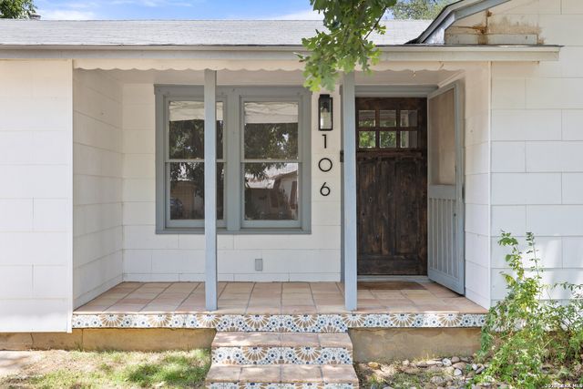 106 W Mulberry, Fredericksburg, TX 78624