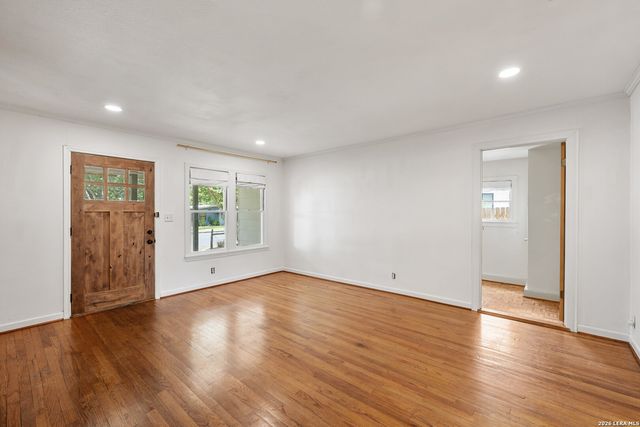 106 W Mulberry, Fredericksburg, TX 78624
