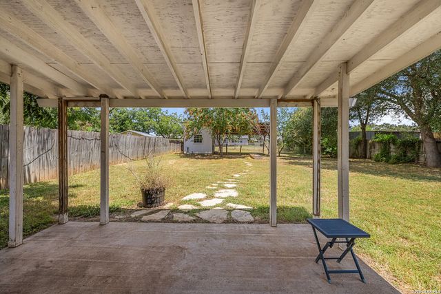 106 W Mulberry, Fredericksburg, TX 78624