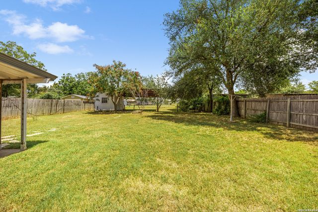 106 W Mulberry, Fredericksburg, TX 78624