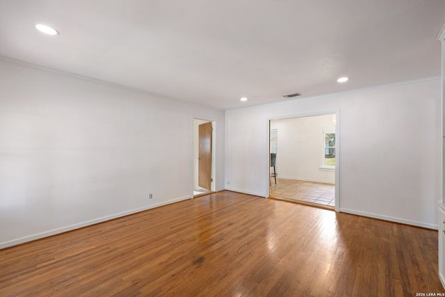 106 W Mulberry, Fredericksburg, TX 78624