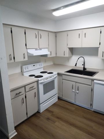 256 VILLAGE VIEW LANE, Lakeland, FL 33809