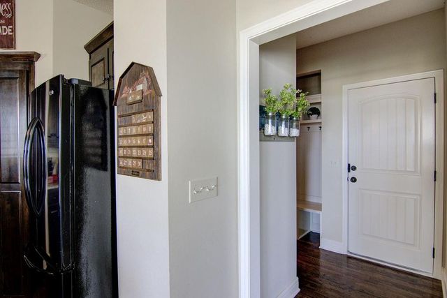 8012 Apache Road, Lenexa, KS 66227