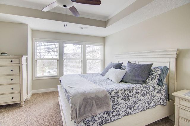 8012 Apache Road, Lenexa, KS 66227