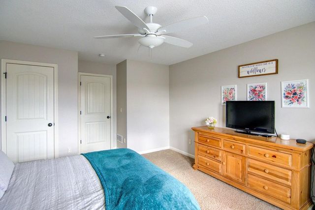 8012 Apache Road, Lenexa, KS 66227