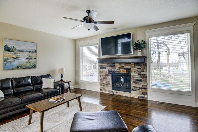 8012 Apache Road, Lenexa, KS 66227