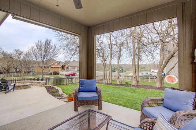 8012 Apache Road, Lenexa, KS 66227