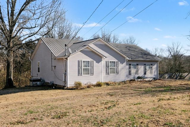 1509 Bradshaw Dr, Columbia, TN 38401