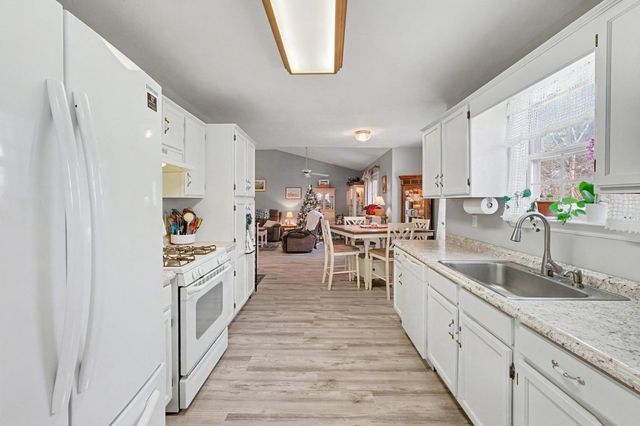 1509 Bradshaw Dr, Columbia, TN 38401