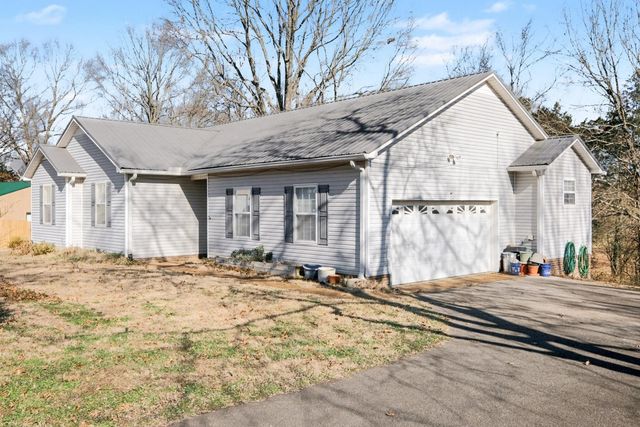 1509 Bradshaw Dr, Columbia, TN 38401