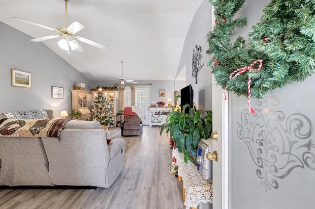 1509 Bradshaw Dr, Columbia, TN 38401