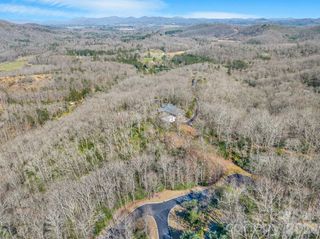 80 Running Deer Trail S 80, Horse Shoe, NC 28742