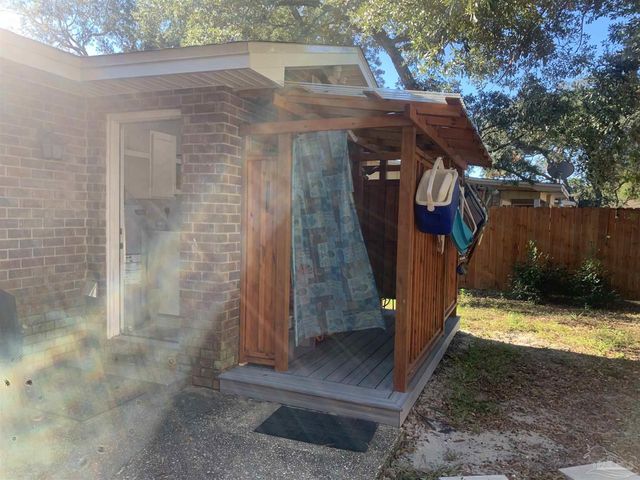 2864 Villa Woods Cir, Gulf Breeze, FL 32563