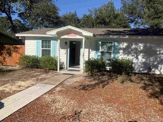 2864 Villa Woods Cir, Gulf Breeze, FL 32563