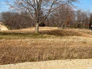 #2 277TH Avenue, Le Claire, IA 52753