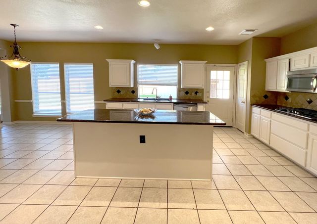 16907 Ascot Meadow Drive, Sugar Land, TX 77479