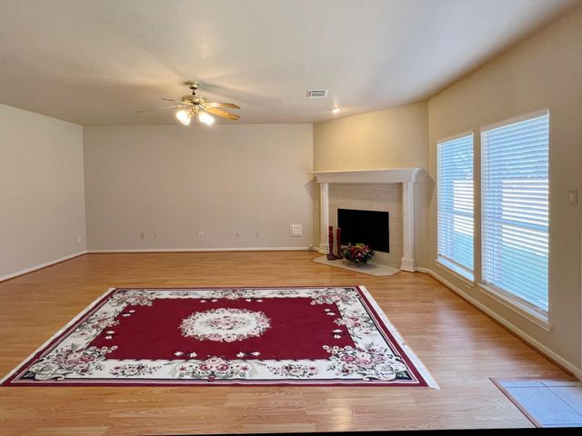 16907 Ascot Meadow Drive, Sugar Land, TX 77479