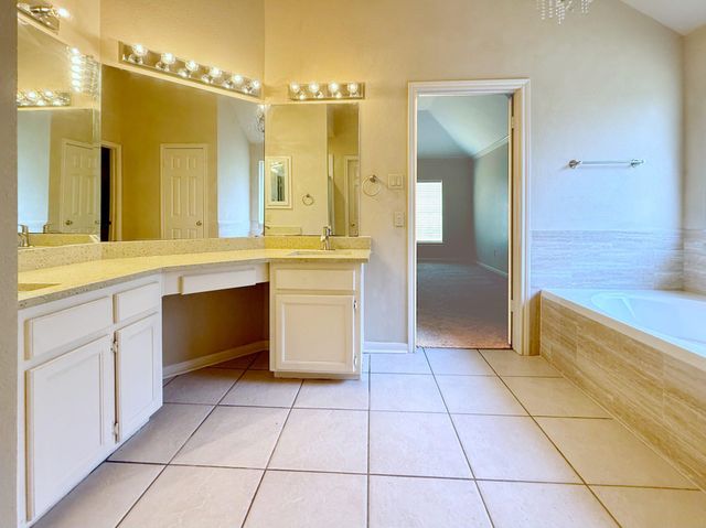 16907 Ascot Meadow Drive, Sugar Land, TX 77479