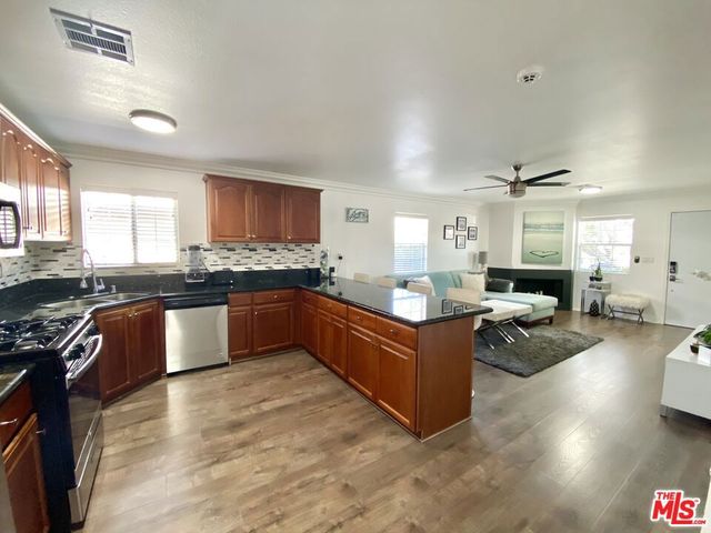 4810 Pickford Street, Los Angeles, CA 90019