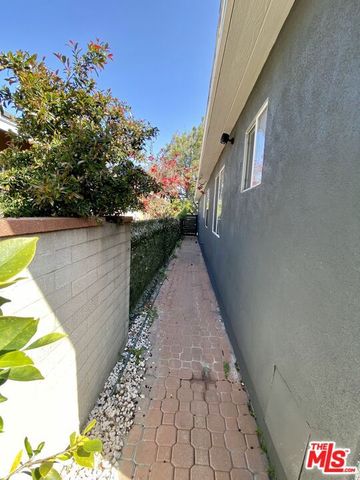 4810 Pickford Street, Los Angeles, CA 90019