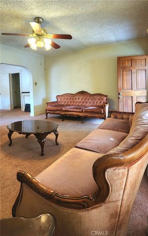 1383 N Oxford, Pasadena, CA 91104
