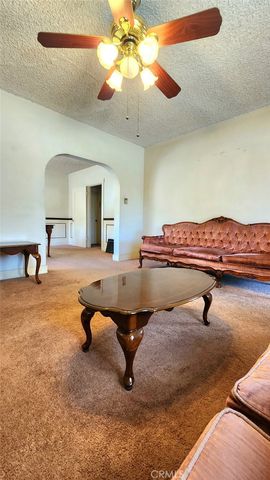 1383 N Oxford, Pasadena, CA 91104