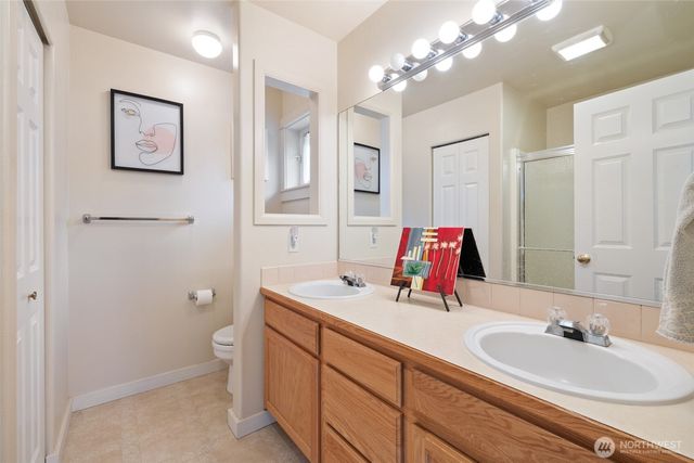 10701 NE Kingston Meadows Circle, Kingston, WA 98346