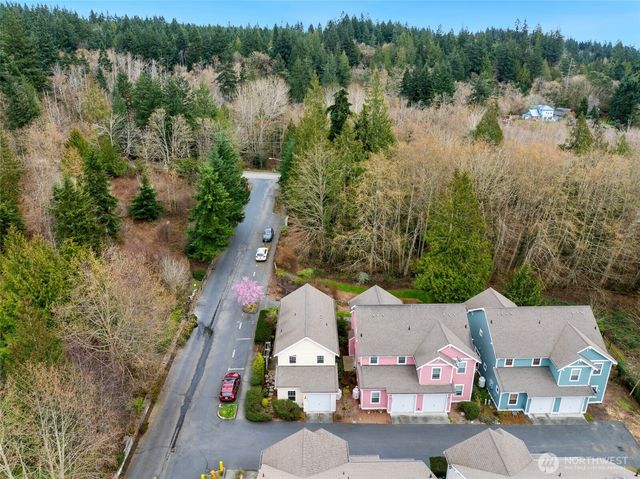 10701 NE Kingston Meadows Circle, Kingston, WA 98346