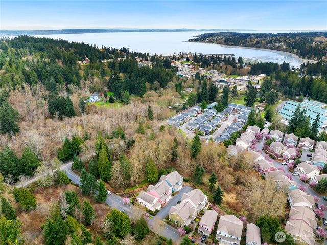 10701 NE Kingston Meadows Circle, Kingston, WA 98346