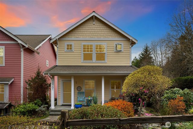 10701 NE Kingston Meadows Circle, Kingston, WA 98346