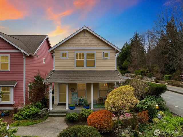 10701 NE Kingston Meadows Circle, Kingston, WA 98346