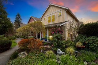 10701 NE Kingston Meadows Circle, Kingston, WA 98346