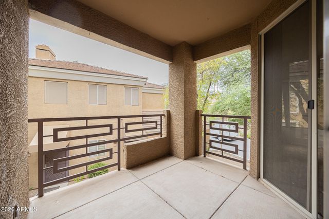 1411 E ORANGEWOOD Avenue 209, Phoenix, AZ 85020
