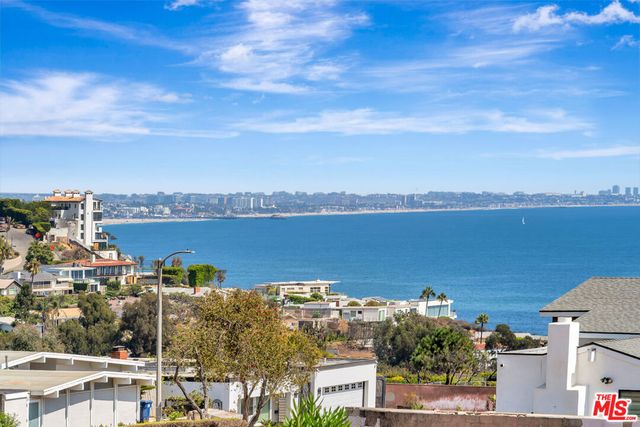 3631 Surfwood Road, Malibu, CA 90265