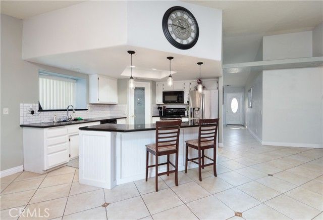 28970 Vacation, Canyon Lake, CA 92587