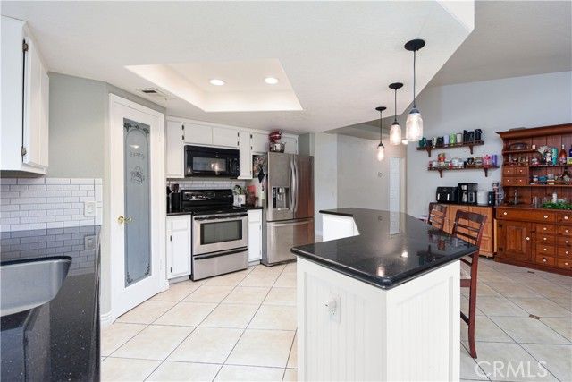 28970 Vacation, Canyon Lake, CA 92587