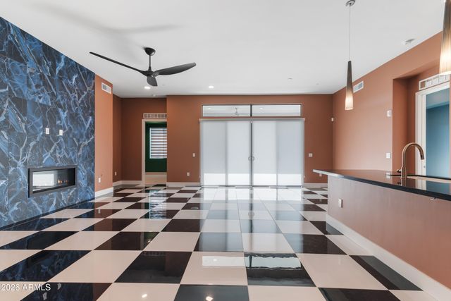 5250 E Deer Valley Dr -- 438, Phoenix, AZ 85054