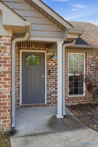 951 Charley Patterson Road, New Market, AL 35761