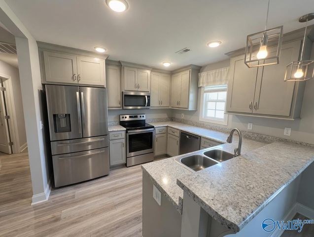 951 Charley Patterson Road, New Market, AL 35761