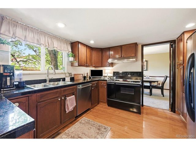 1487 S Macon St, Aurora, CO 80012